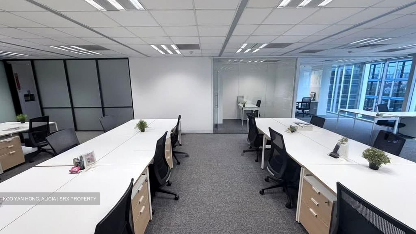 High Street Centre (D6), Office #530011071
